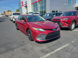 2022 Toyota Camry Hybrid XLE