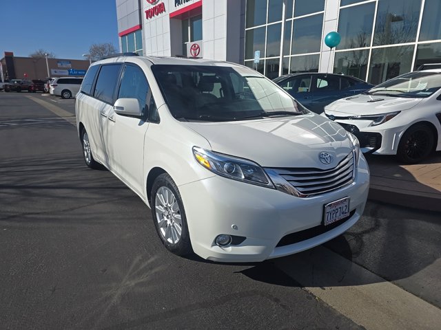 2017 Toyota Sienna Limited Premium