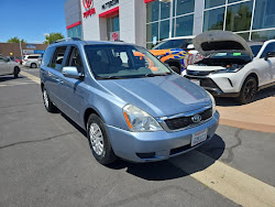 2012 Kia Sedona LX