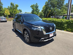 2023 Nissan Pathfinder Platinum