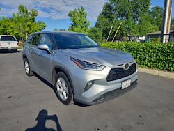 2021 Toyota Highlander LE